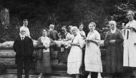 [Lillie family picnic at Stanley Park]