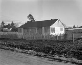 [Exterior view of a house]