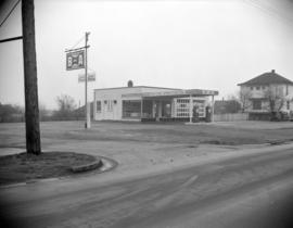 [B.A. Oil service station at Sunset Avenue and Kingsway]