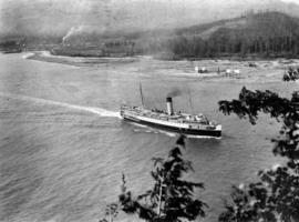 [View of steam ship from Prospect Point]