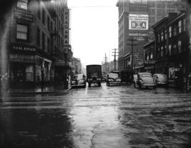 Street traffic at Pender [Street] and [Richards Street]