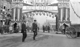 [Chinese arch at Pender Street and Carrall Street erected for visit of Duke and Duchess of Connau...