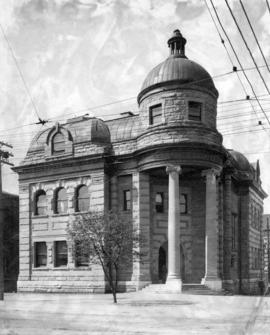 [Exterior of Carnegie Public Library - S.W. corner of Westminster Avenue (Main Street) and Hastin...