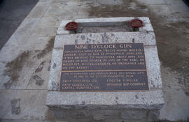 Nine O'Clock Gun plaque