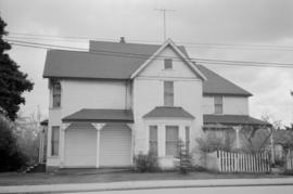 [Wide view of 706 East 12th Avenue]