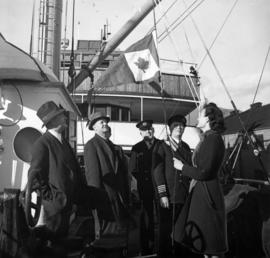 Raising the Victory Loan Pennant on S.S. "Cardena"