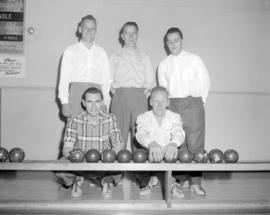 [Group portrait of the West Vancouver Bowlers]