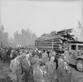 Elk Falls Co. : tour party at logging operation