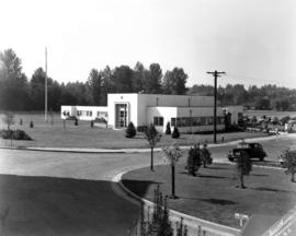 Exterior view of Canadian Red Cross Society building [Red Cross Lodge, Shaughnessy Hospital]