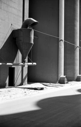 [Funnel on a grain elevator]