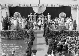 Crowning of Kitsilano Queen [Marjorie Wilson] by Mrs. G.G. McGeer