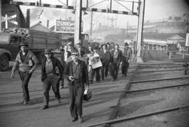 [Workers arriving at Burrard Drydocks]