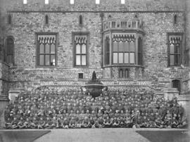 [Group portrait of the 2nd (Special Service) Battalion, Royal Canadian Regiment at Windsor Castle]