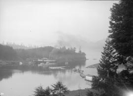 [Coastal steamer at Bowen Island dock]
