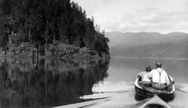 Our trip on the island : Going fishing up Taylor's Arm of Sproat Lake