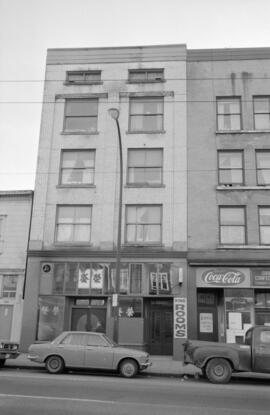 [326-328 Powell Street - King Rooms]