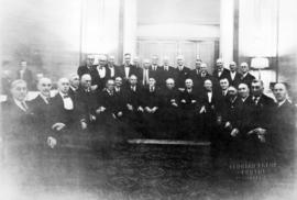 [Group portrait of the surviving electors of the first civic election]