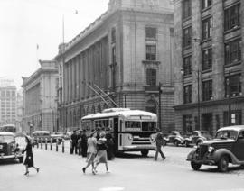 [1940 Seattle trolley bus built by Twin Coach on demonstration for the Cleveland Railway Company]