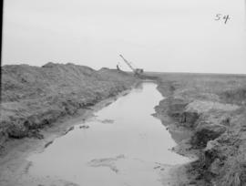 Crawler Crane digging intake Canal toward Reservoir (looking North-East)
