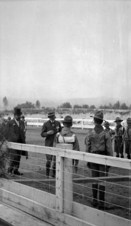 [General Baden-Powell and boy scouts at a scout rally in Hastings Park]