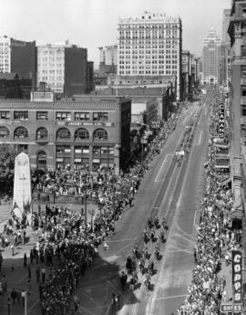 View of 1947 P.N.E. Opening Day Parade route along Hastings St.