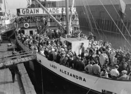 Grain Trade picnic, S.S. "Lady Alexandra" leaving Union Dock