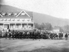 [Equestrians in front of the Canyon View Hotel at Capilano Canyon]