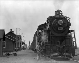 Port Mann C.N.R. [locomotive  No. 2753]