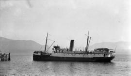[S.S. "Venture" (possibly in Rivers Inlet)]