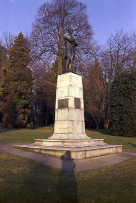 [Statue of Robert Burns, Stanley Park]