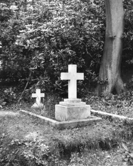 [The grave of Major General Richard Clement Moody at St. Peter's Parish Church]