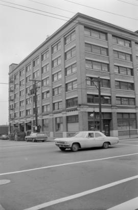 [Wide view of 134 Abbott Street from intersection at Water Street]