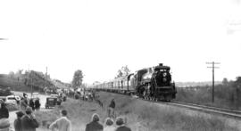At Fort Langley : The royal train [during visit of King George VI and Queen Elizabeth]