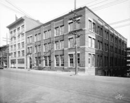 [Smith, Davidson and Wright Limited Wholesale Stationers and Paper Dealers warehouse at the corne...