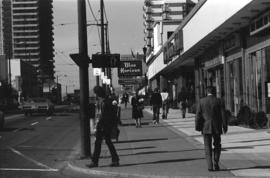 Intersection of Robson Street and Bute Street