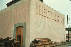 Hector's, 5th Avenue at Fir Street