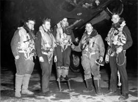 [A group of airmen returning to Vancouver from Saarbrucken]