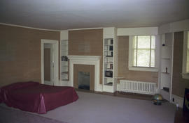 [975 Lagoon Drive - View of room with fireplace]