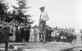 [United States President Warren G. Harding standing at tee at Shaughnessy Heights Golf Club]