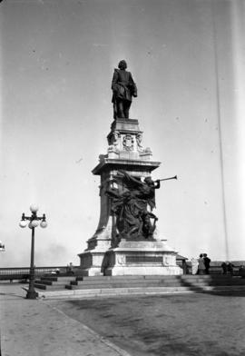 Champlain Statue, Que. [Quebec]