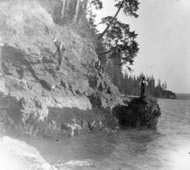 [Rock formation known as Siwash Rock's wife, also known as the "Pulpit"]