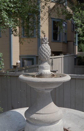 Fountain at Heritage Park Site 19 [Barclay Heritage Square]