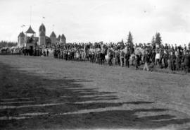 [Crowds gathered for the annual Royal Agricultural Exhibition]