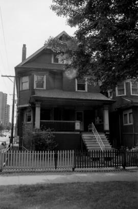[West End house at 954]