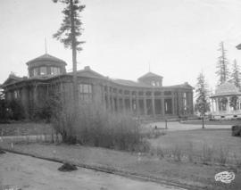 [Forestry Building at the Alaska-Yukon-Pacific Exposition]