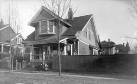 [Exterior of residence at 916 Cardero Street]