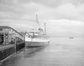 C.M.A. [Canadian Manufacturing Association] : departure from Vancouver ['Princess Charlotte' at d...