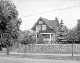 C.C. Delbridge residence [1837 Napier Street] in Grandview District