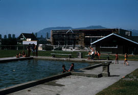 [Children at wading pool in Jonathan Rogers Park]