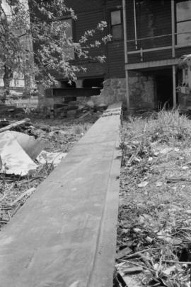 [Detail of raised house foundation of Hodson House, 3 of 4]